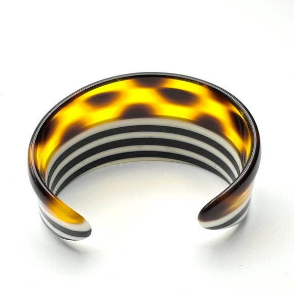 The Mod Mixer Cuff — Y2K Tortoiseshell & Striped Acrylic Wide Bracelet — EUC - Picture 1 of 10